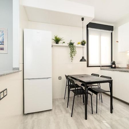 -Malagasunapts- Stylish City Centre Pool&Parking Málaga Exterior foto
