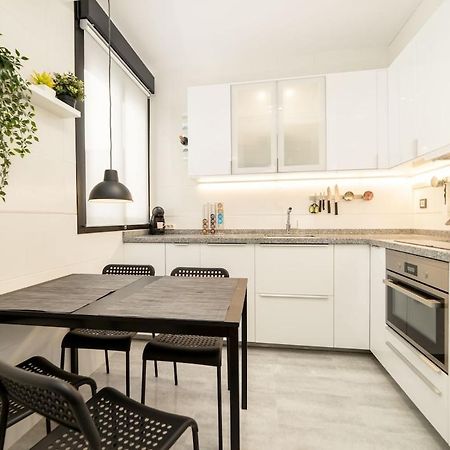 -Malagasunapts- Stylish City Centre Pool&Parking Málaga Exterior foto