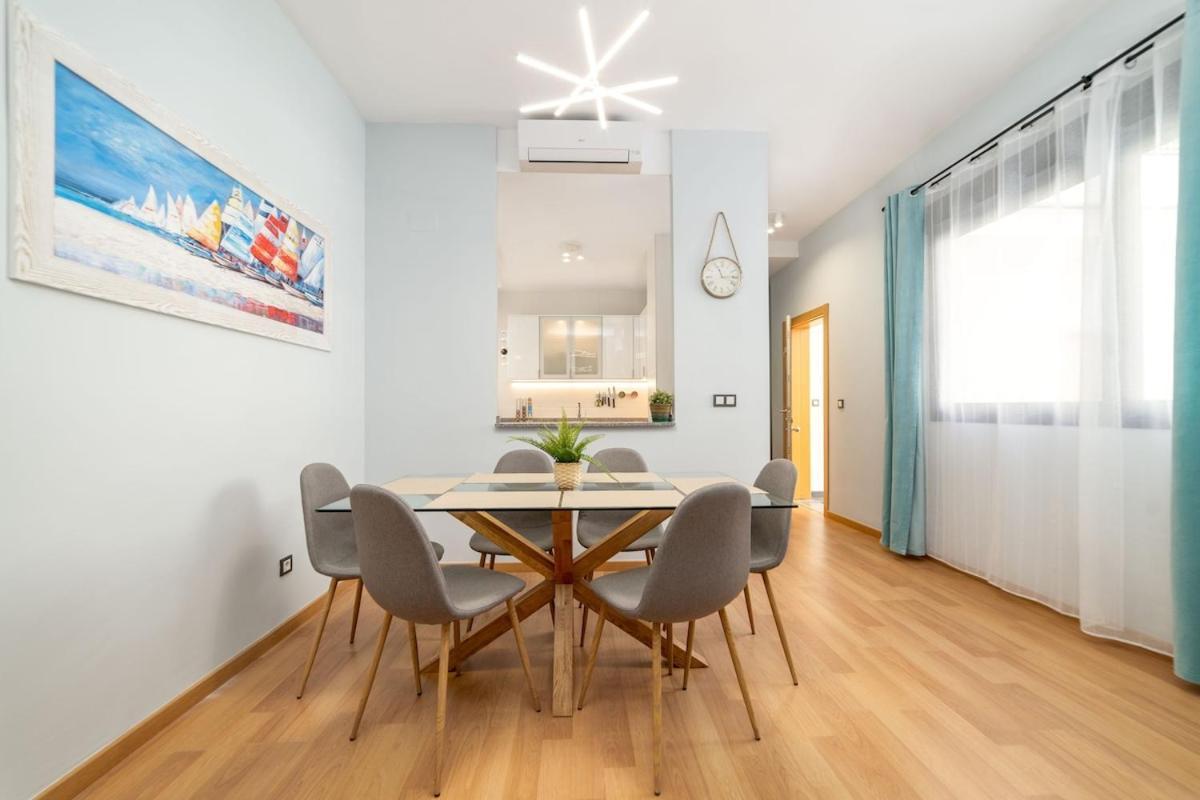 -Malagasunapts- Stylish City Centre Pool&Parking Málaga Exterior foto