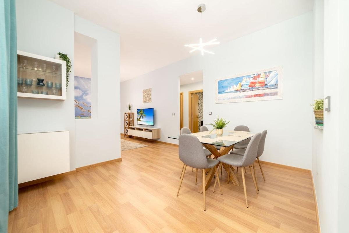 -Malagasunapts- Stylish City Centre Pool&Parking Málaga Exterior foto