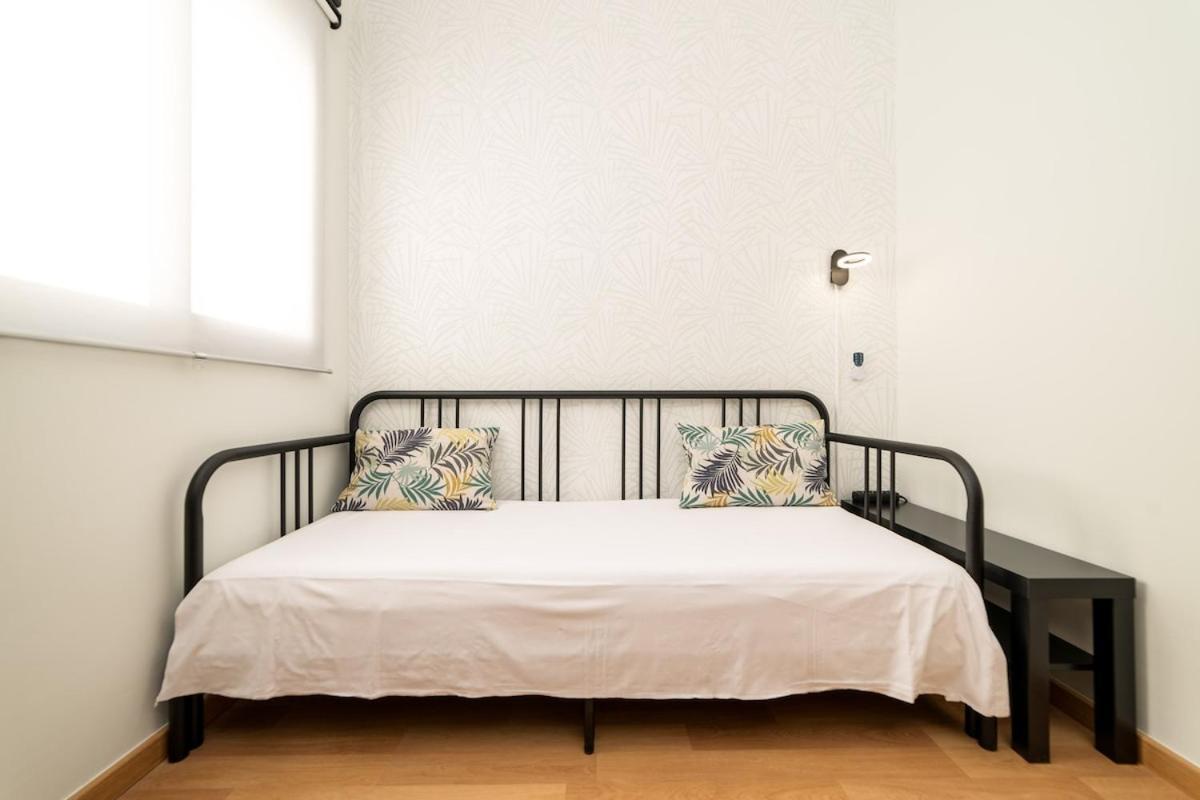 -Malagasunapts- Stylish City Centre Pool&Parking Málaga Exterior foto