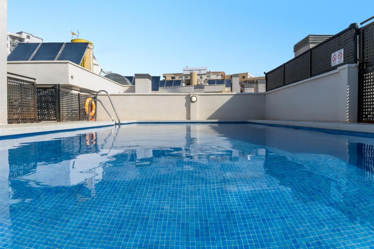 -Malagasunapts- Stylish City Centre Pool&Parking Málaga Exterior foto